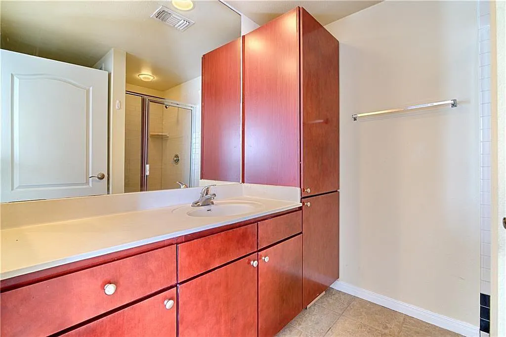 2505 San Gabriel Unit 409 Austin, TX 78705