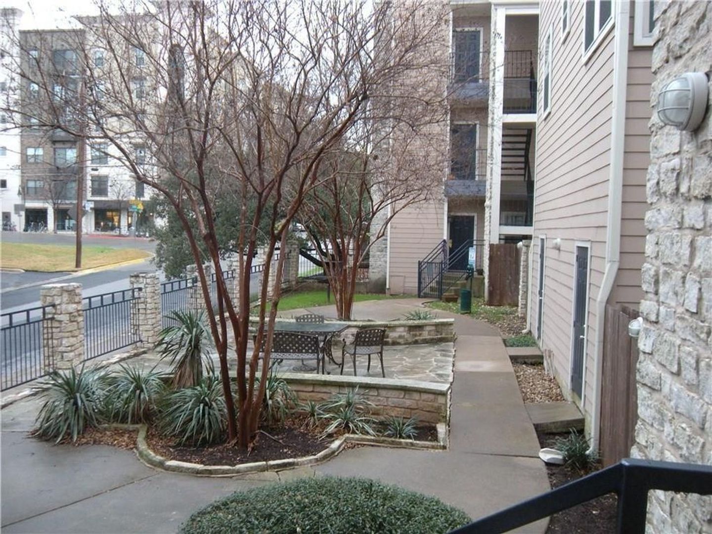 2414 Longview Unit 302 Austin, Tx 78705
