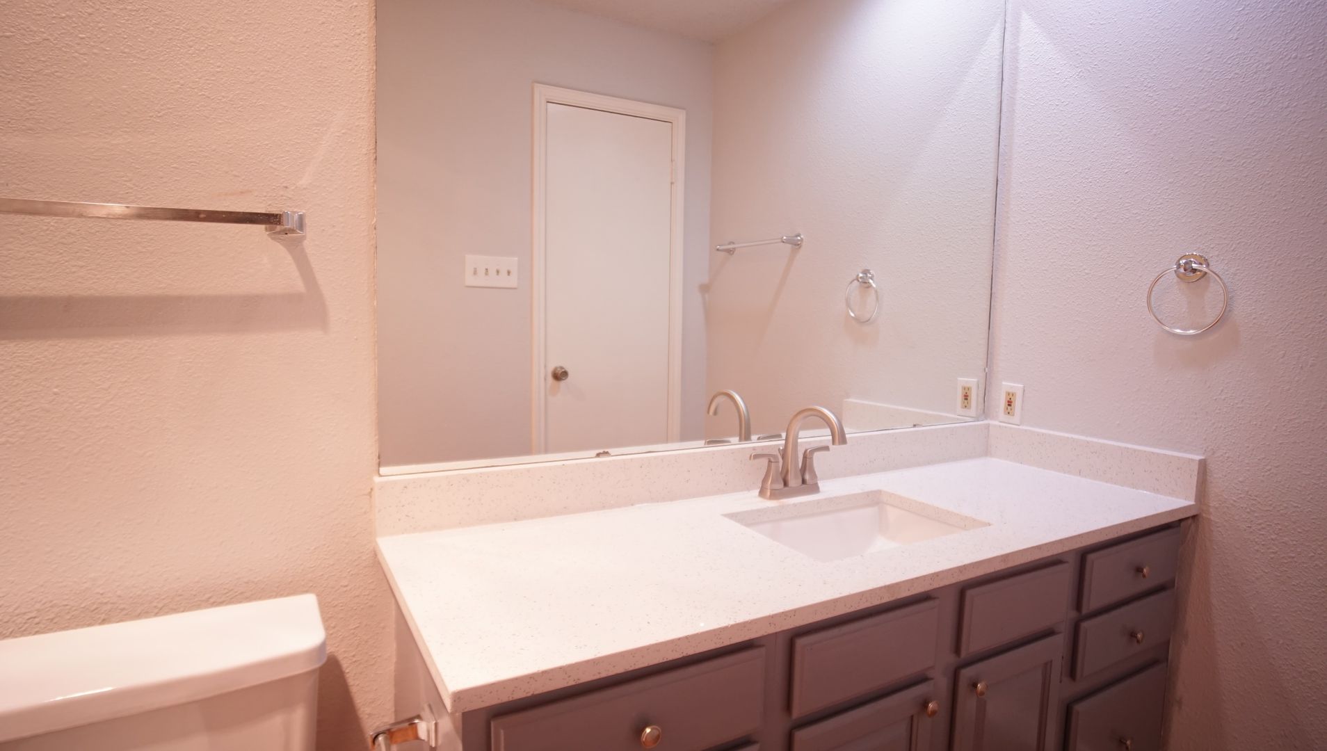 2409 Leon Unit 104 Austin, TX 78705