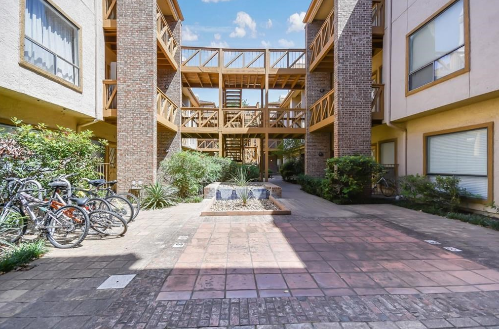 806 W 24th St Unit 113 Austin, TX 78705