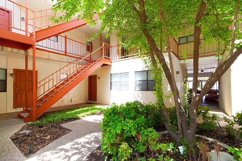 706 W 22nd St Unit 302 78705, TX 78705
