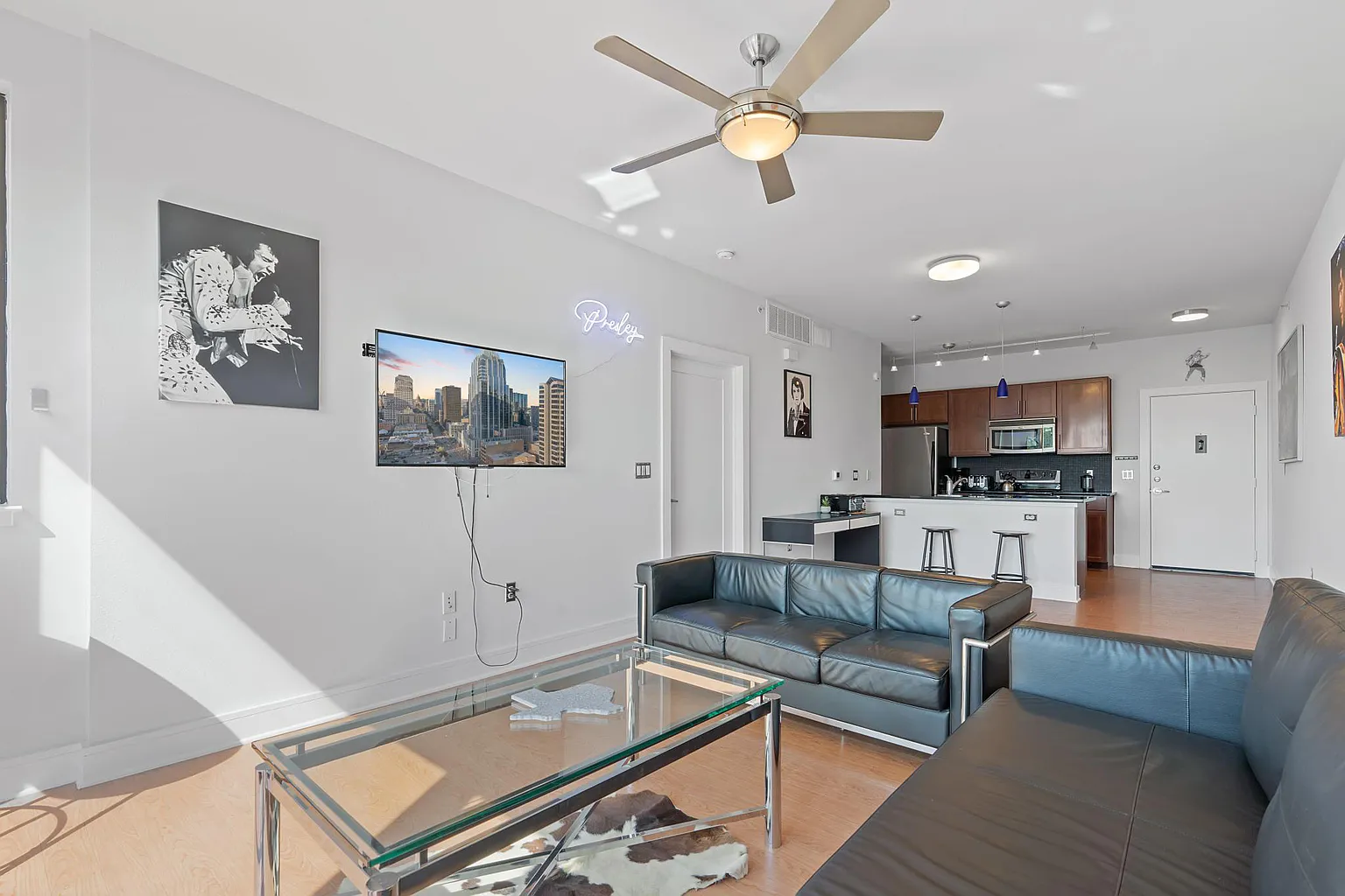 3016 Guadalupe Unit 311 Austin, TX 78705