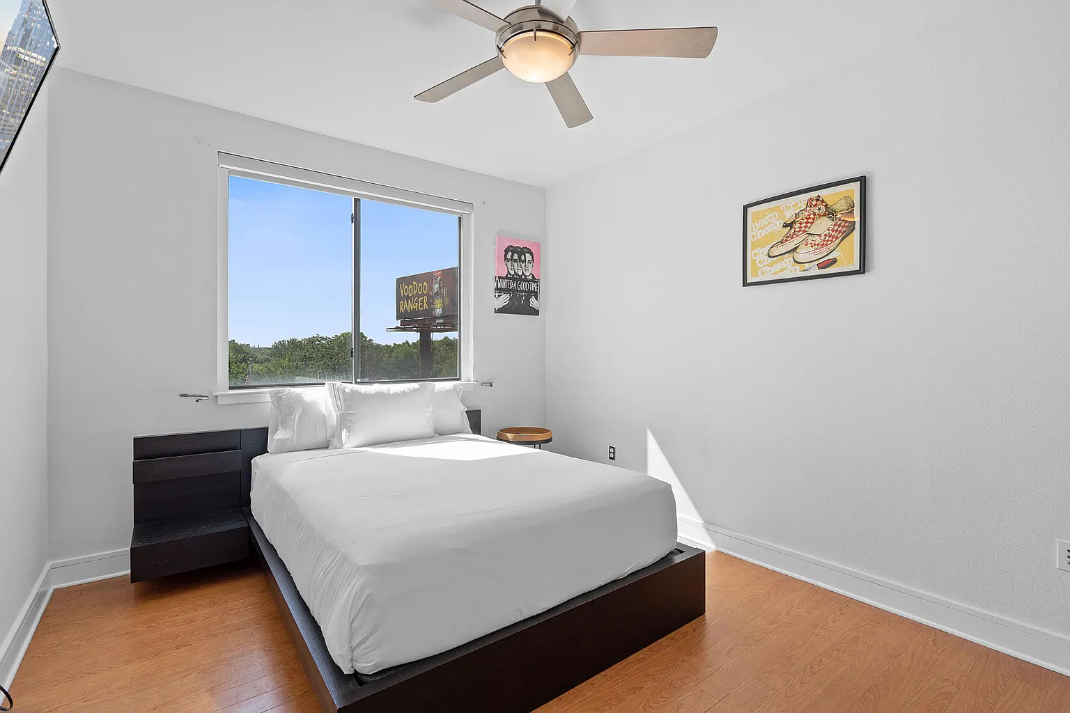 3016 Guadalupe Unit 311 Austin, TX 78705