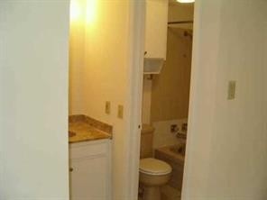 3000 Guadalupe Unit 102 Austin, TX 78705