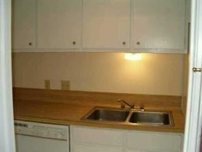 3000 Guadalupe Unit 102 Austin, TX 78705