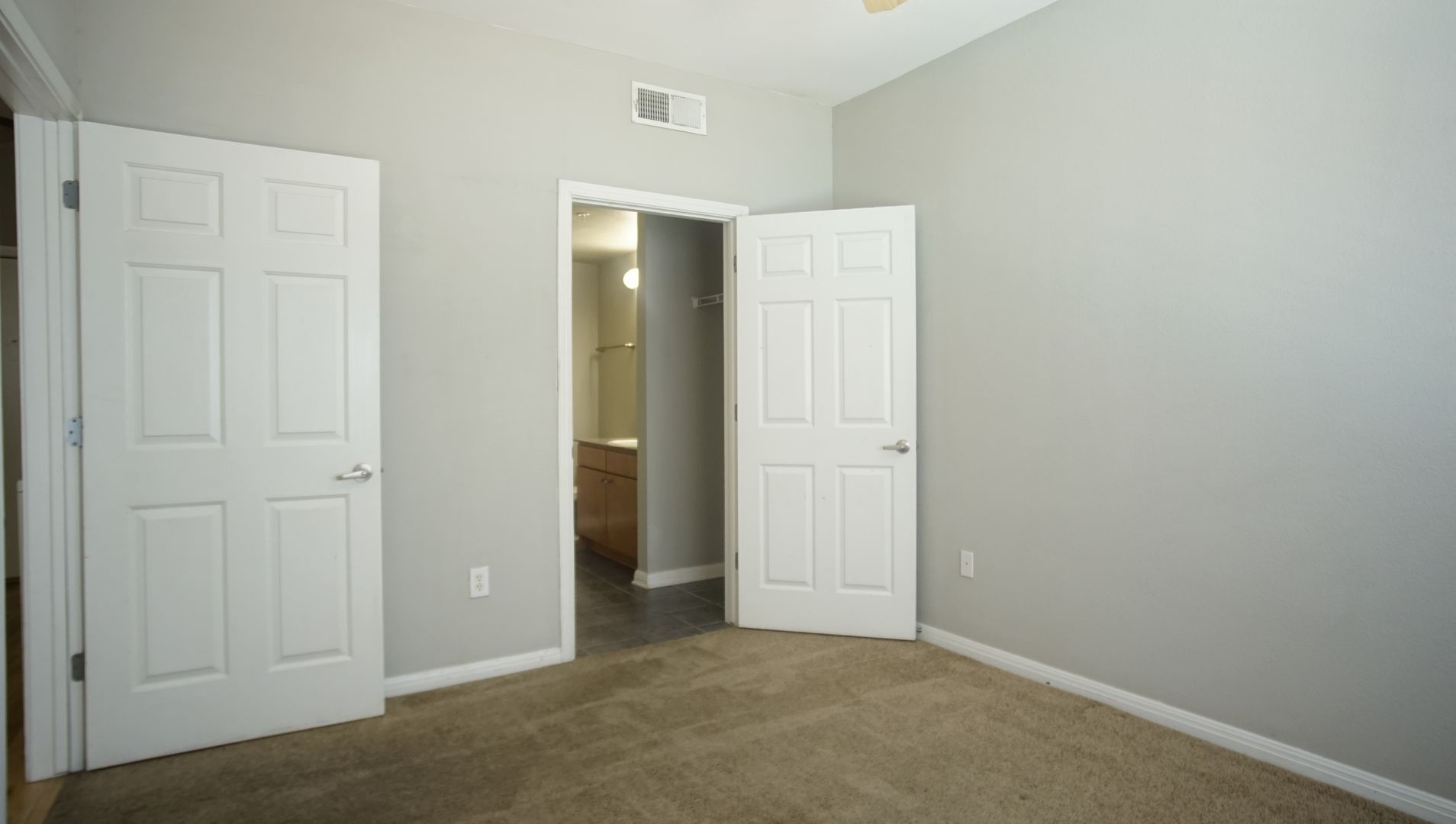 2502 Leon St Unit 318 Austin, TX 78705