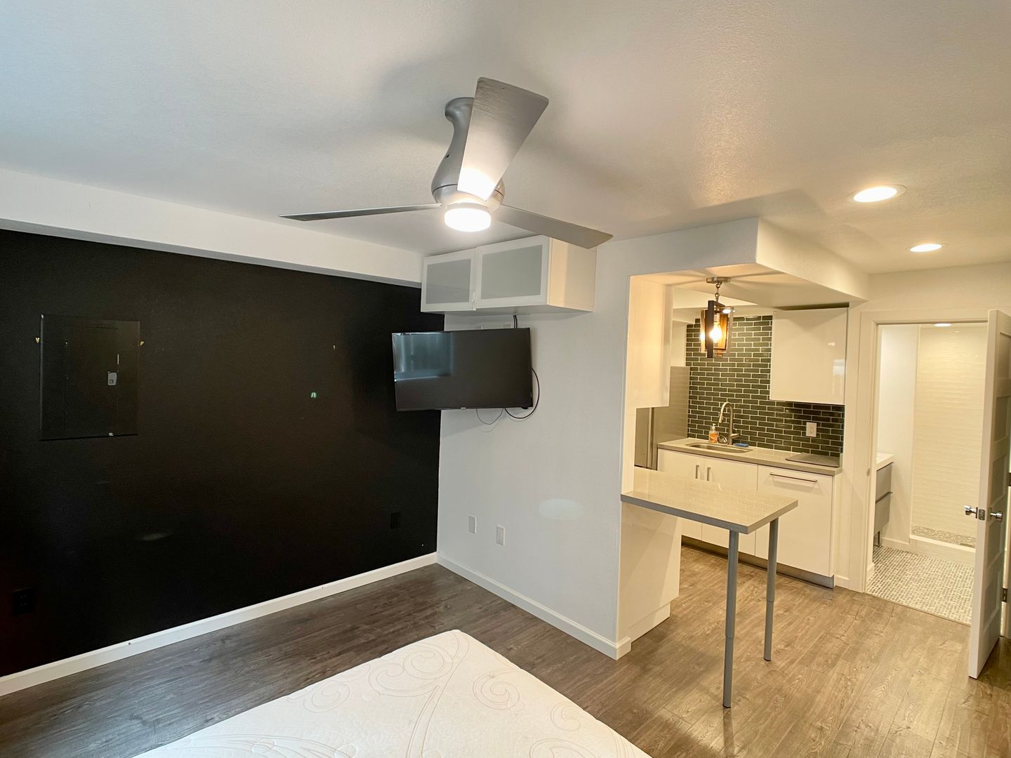 2220 Leon Unit 103 Austin, TX 78705