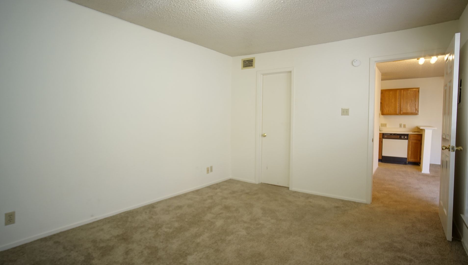 3115 Helms Unit 213 Austin, TX 78705