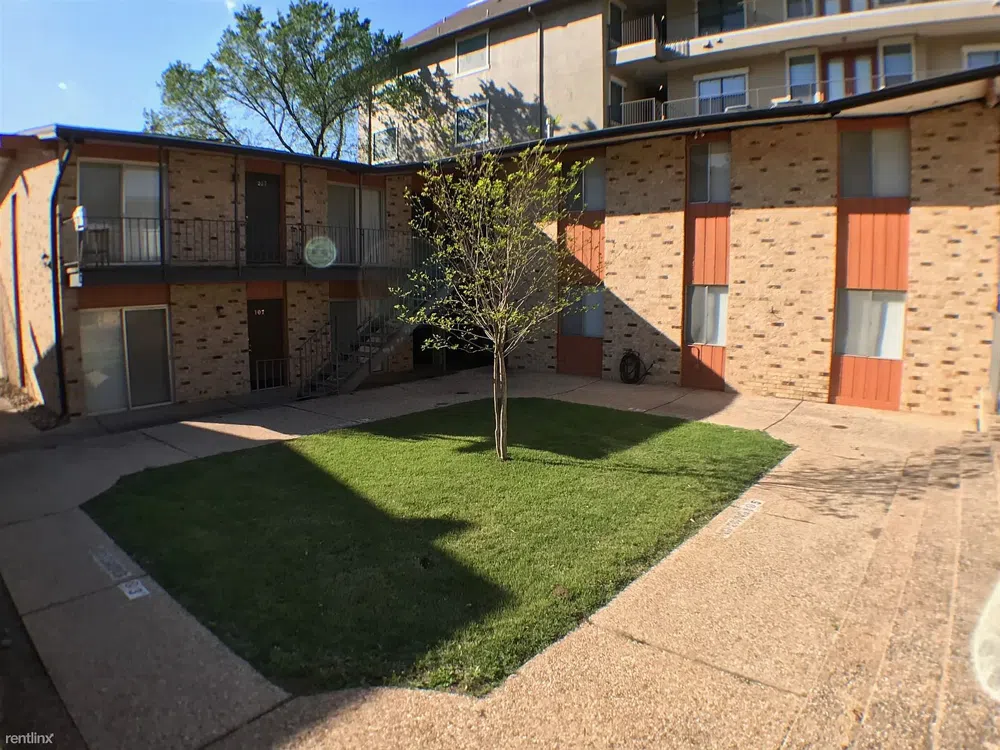 2610 Salado Unit 210 Austin, TX 78705