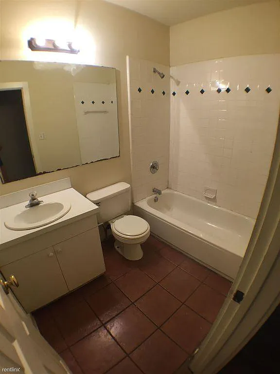 2710 Whitis Unit A Austin, TX 78705