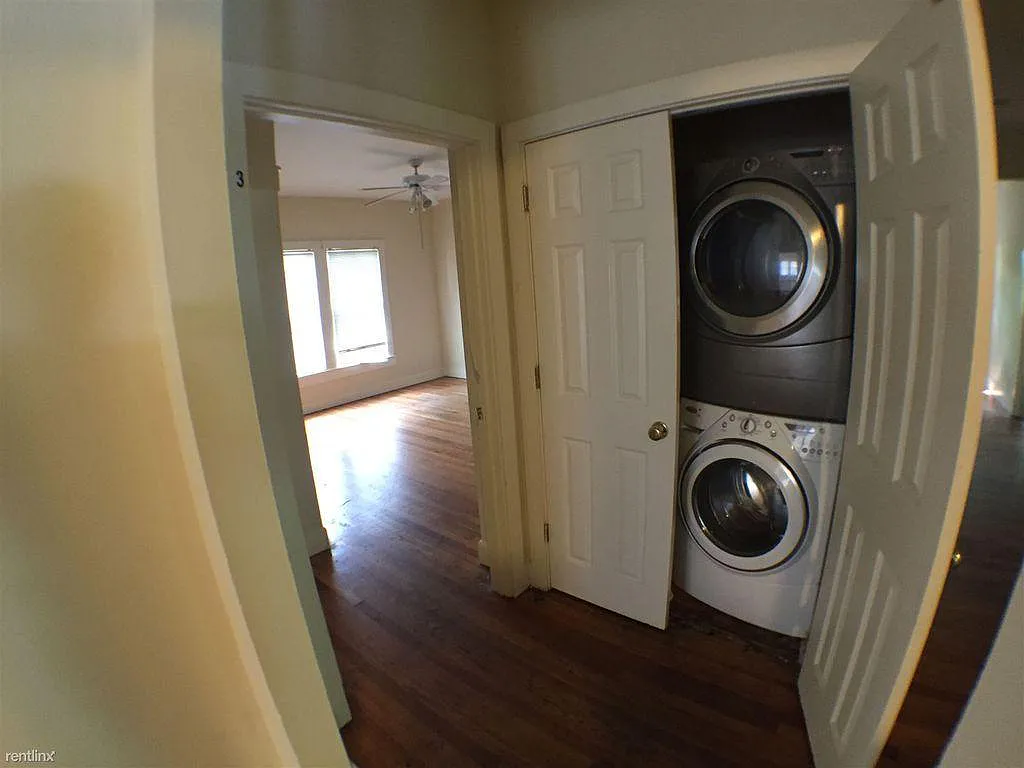 2710 Whitis Unit B Austin, TX 78705