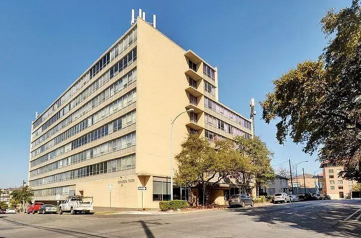1800 Lavaca Unit 602 Austin, TX 78701