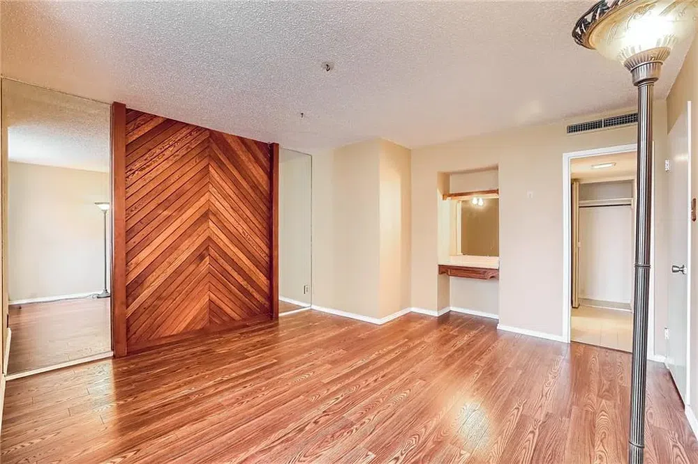 1800 Lavaca Unit 205 Austin, TX 78701