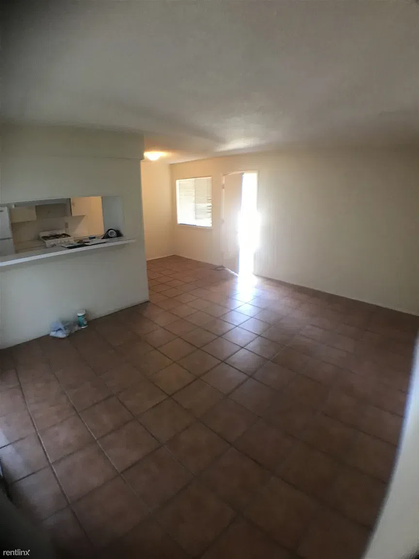 2610 Salado Unit 107 Austin, TX 78705