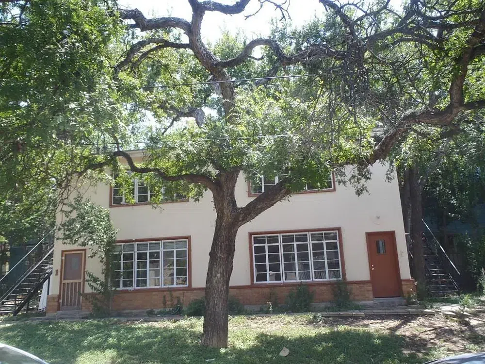 1009 W. 25 1/2 Unit C Austin, TX 78705