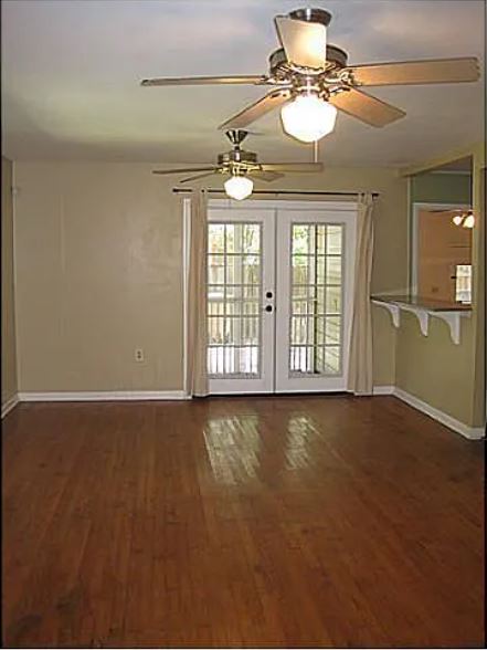 5513 William Holland (Jeff Davis) Austin, TX 78756