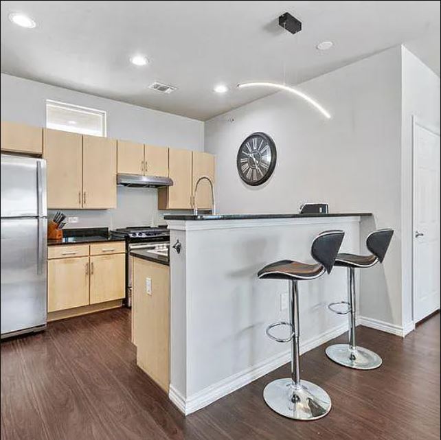 2606 Wilson St 401  Townhome Austin, TX 78704