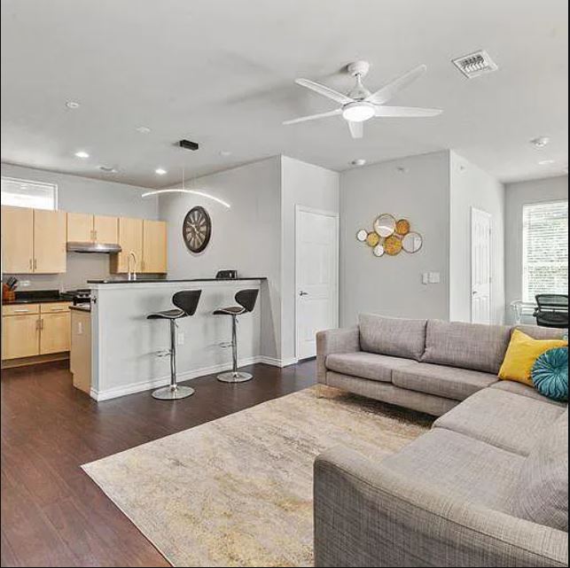 2606 Wilson St 401  Townhome Austin, TX 78704