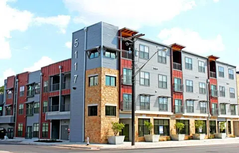 5117 N Lamar #302
