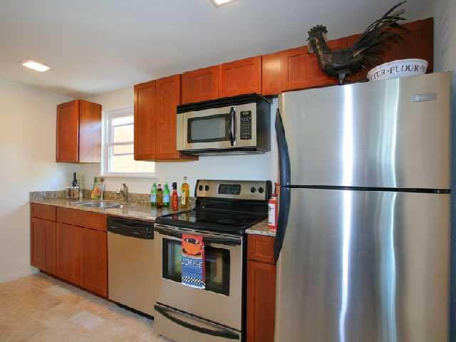 2706 Cole Unit B201 Austin, TX 78705