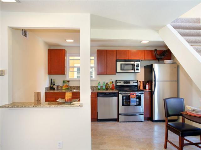 2706 Cole Unit B202 Austin, TX 78705
