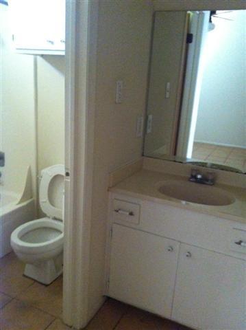 621 W. 37th St Unit 103 Austin, TX 78705