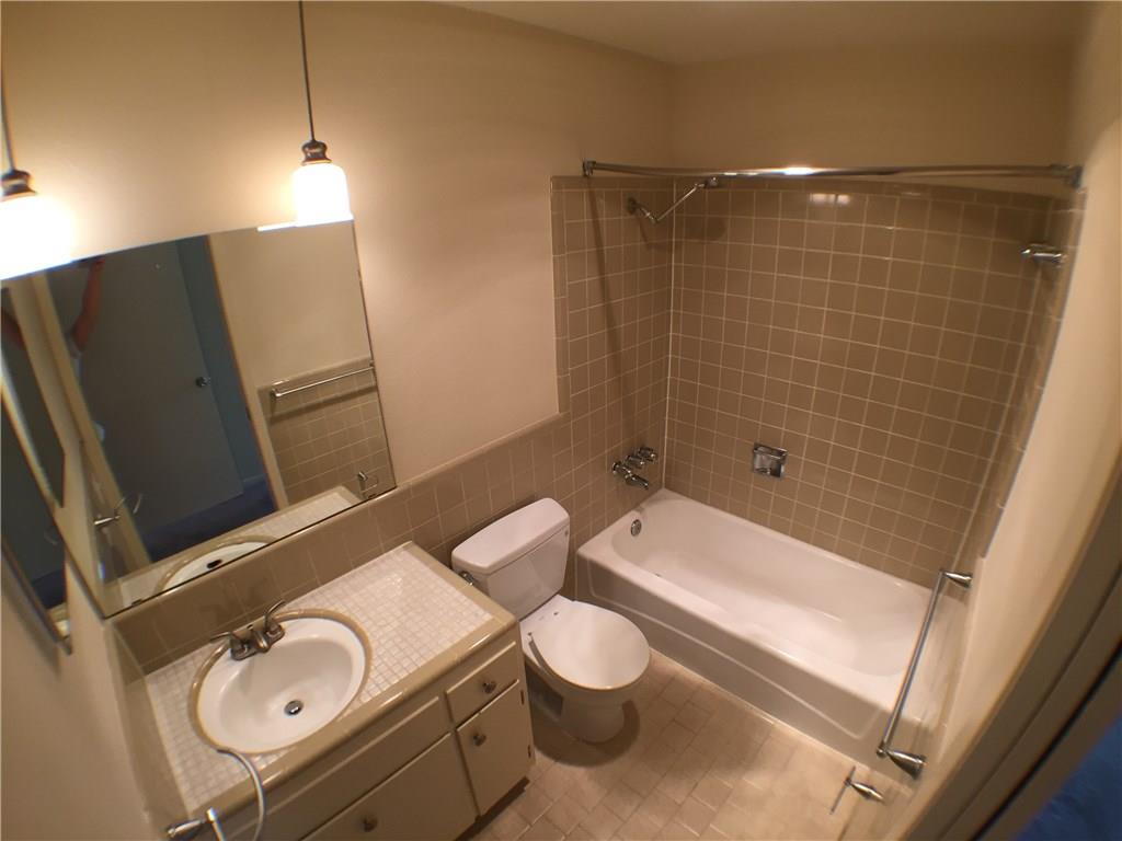 2703 Swisher Unit A208 Austin, TX 78705