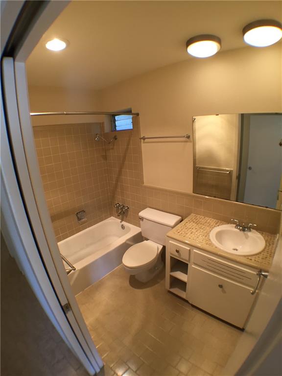 2800 Cole Unit C201 Austin, TX 78705
