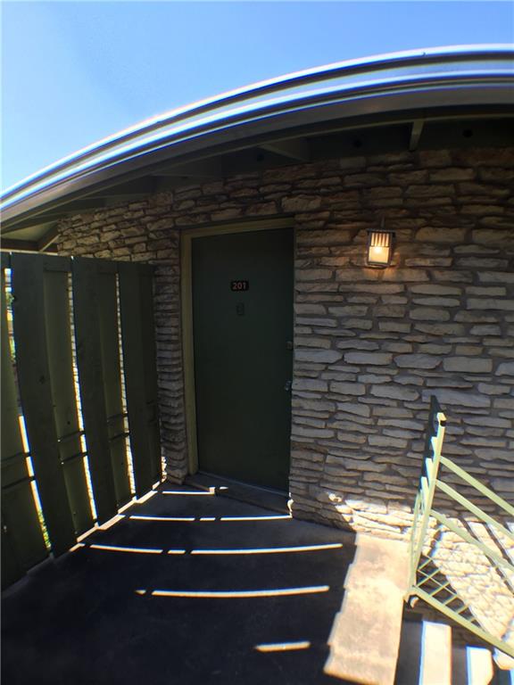 2800 Cole Unit C201 Austin, TX 78705