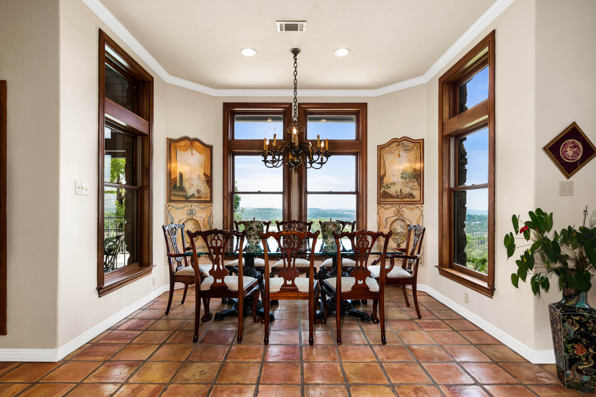 1600 Flintridge Road Austin, TX 78746