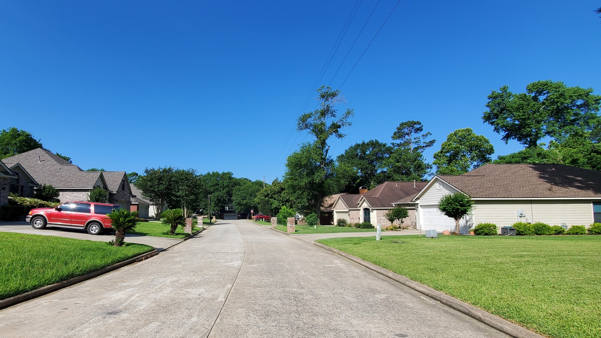 4832 Moonlight Drive Willis, TX 77318