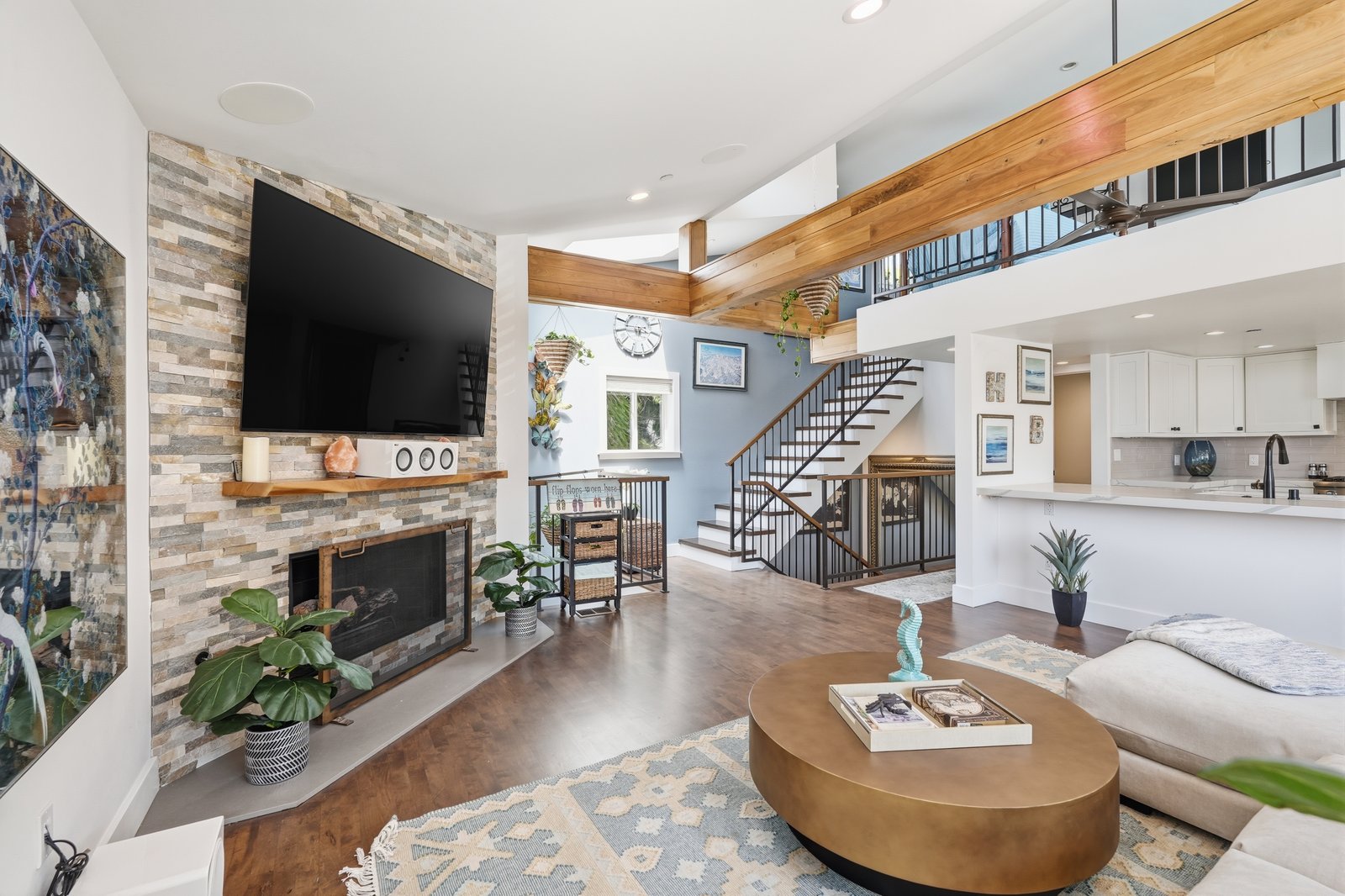 130 Monterey Blvd