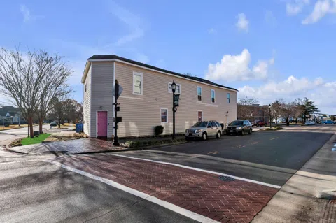 1038 Decatur Street
