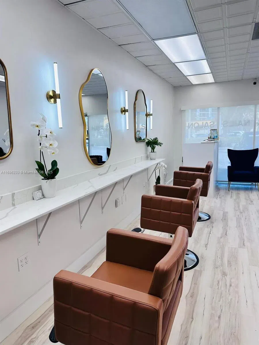 13720 Biscayne Blvd North Miami Beach, Florida 33181