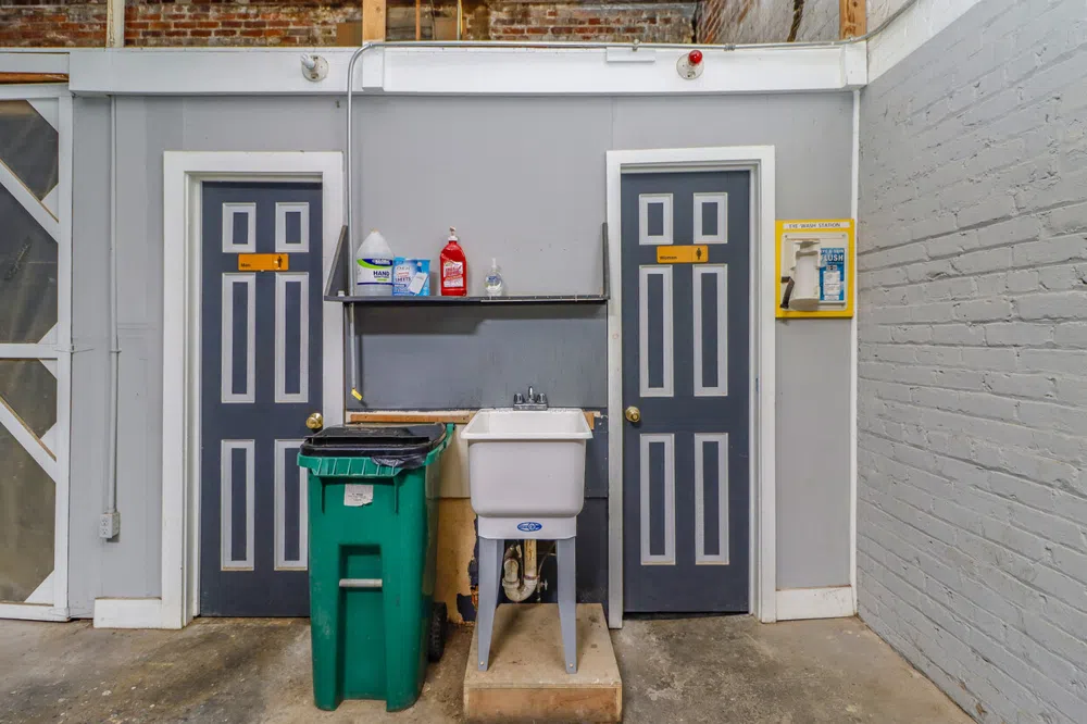 827 Douglas Ave Portsmouth, VA 23707-1909